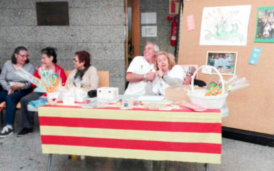 Sant Jordi 2016: Venda de manualitats fetes pels usuaris del taller d’ictus